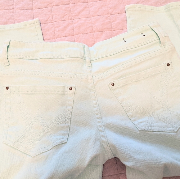 Delia's Taylor Crop Pant/ Jean - Picture 5 of 5